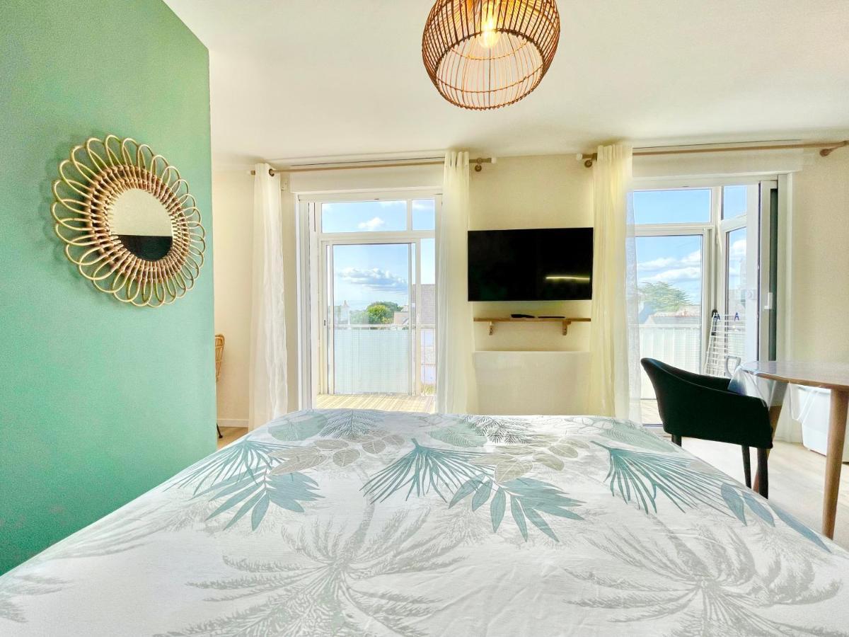 Le Phare Ouest - 80 M De La Mer - Vue Ocean Sur Le Balcon - Entierement Renove - Internet Haut Debit - Nouveau Ploemeur Exterior foto